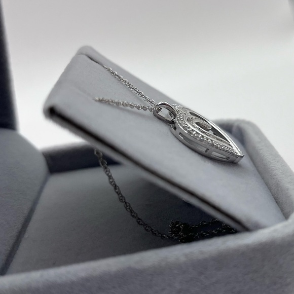 0.50 CT Natural Diamond Large Heart Sterling Silver Necklace - Picture 8 of 8